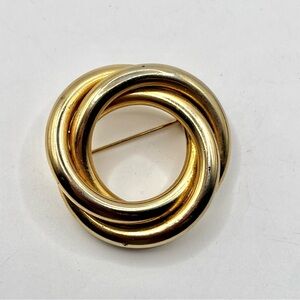Vintage Gold-Tone Interlocking Circle Brooch Pin – Sculptural Swirl Design